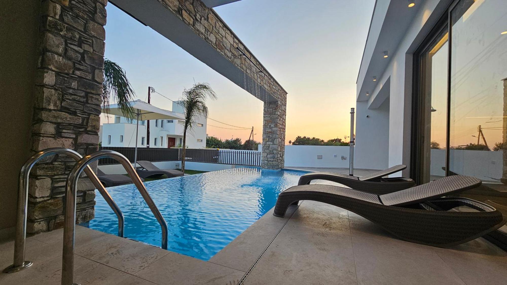 Oasis Luxury Айя-Напа