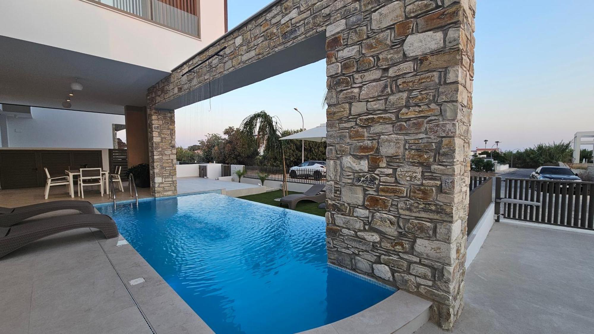 Oasis Luxury Вилла *