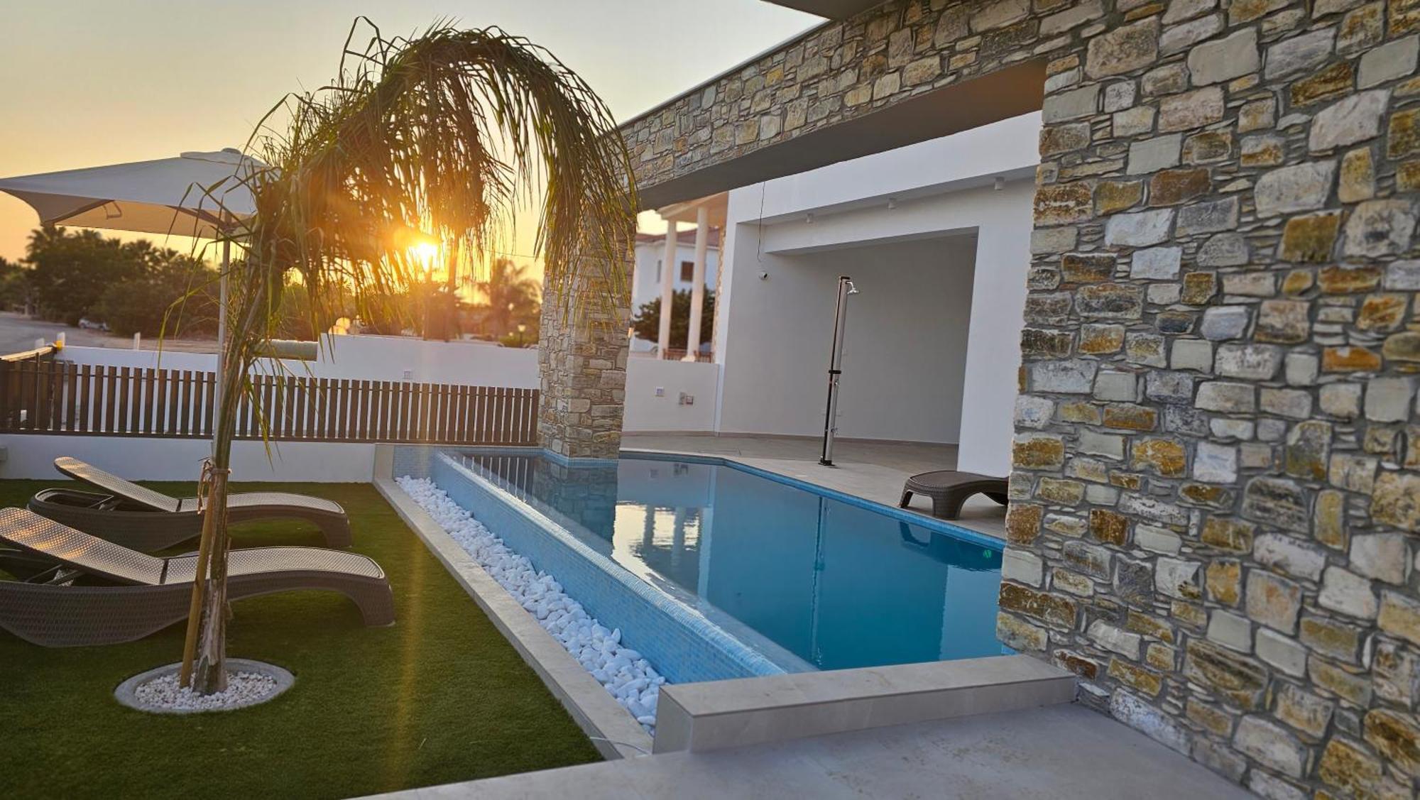 Oasis Luxury Вилла Айя-Напа
