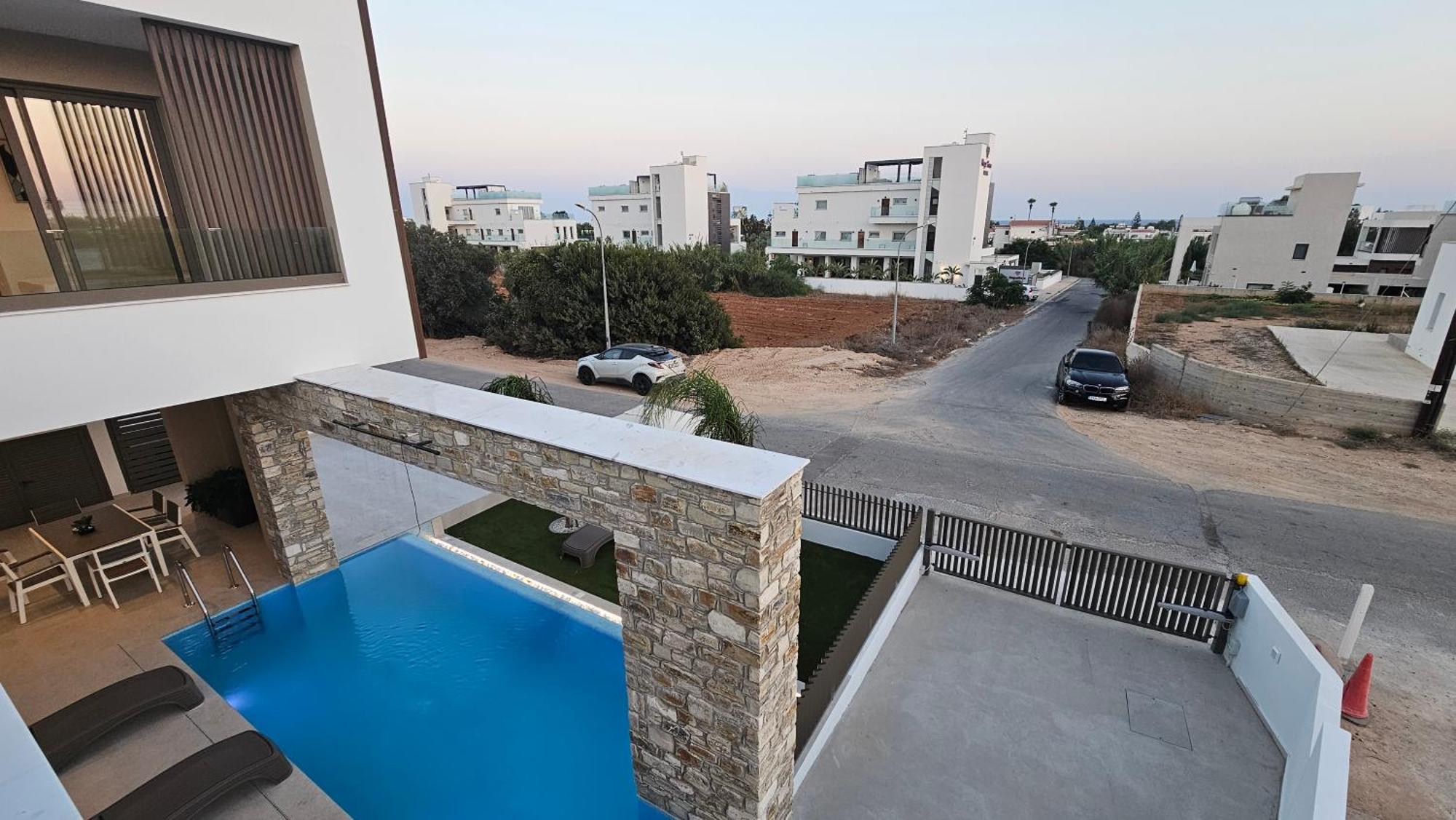 Oasis Luxury Вилла Айя-Напа