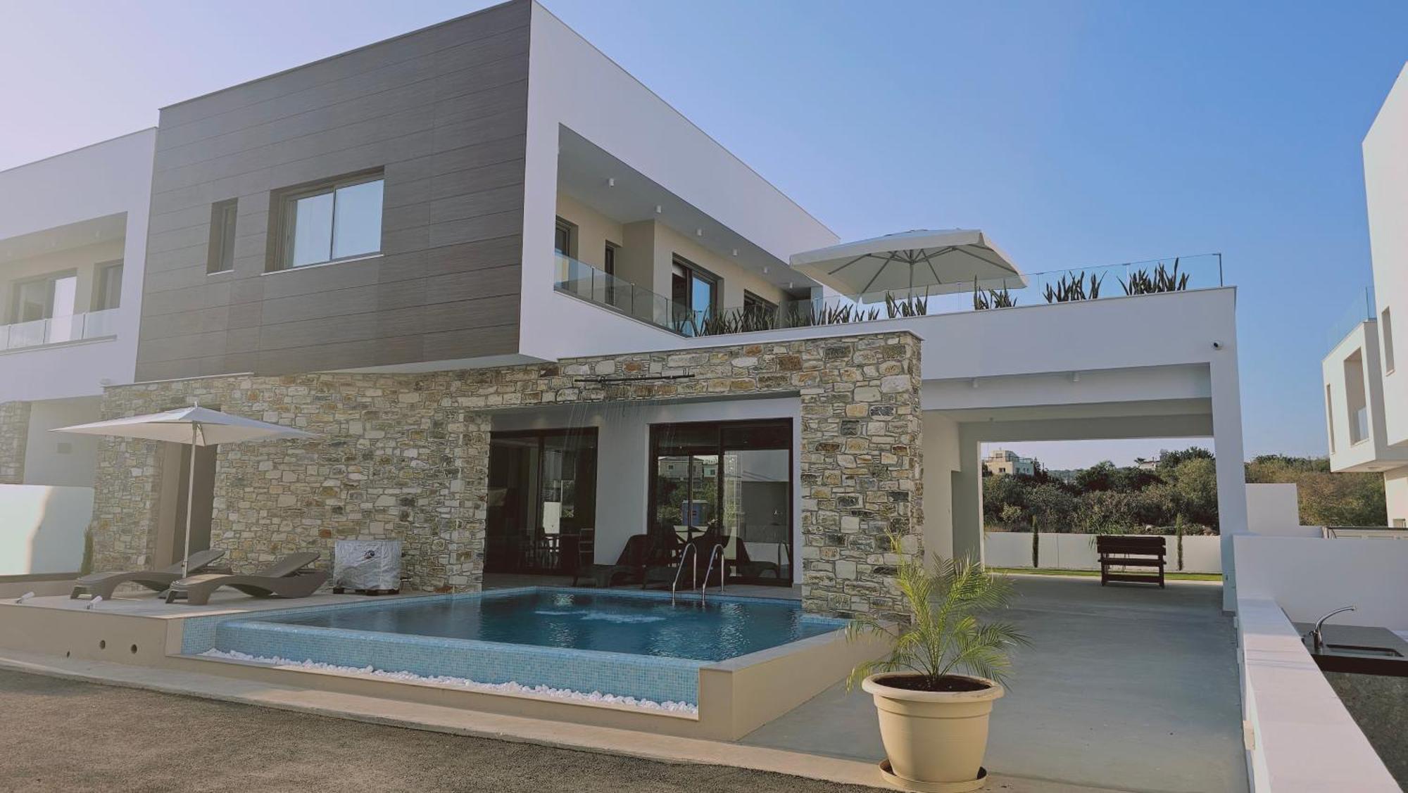 Oasis Luxury Айя-Напа
